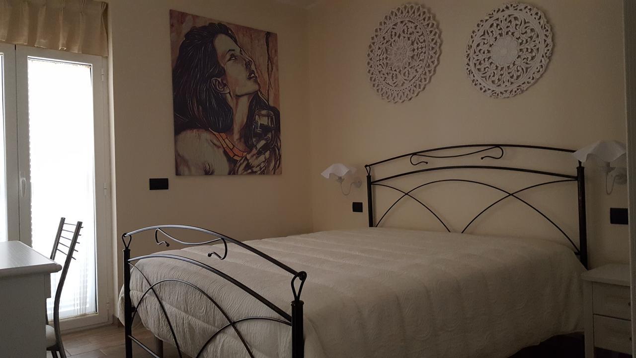 Bed And Breakfast Sun Wine ตารันโต ภายนอก รูปภาพ